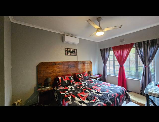 3 BEDROOM HOUSE FOR SALE IN GRANTHAM PARK